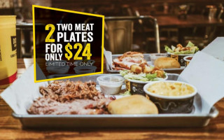 Dickey's Barbecue Pit food