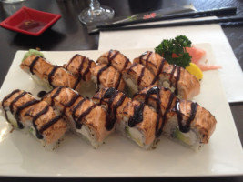 Sushi Z8 food