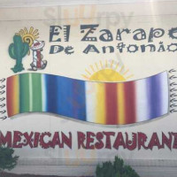 El Zarape inside