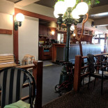 Streatside Eatery Dentro