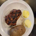 Sundown Grill Dentro