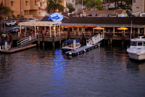 Bluewater Grill Seafood Restaurant Oyster Bar outside