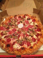 Papa Bellas' Pizza food