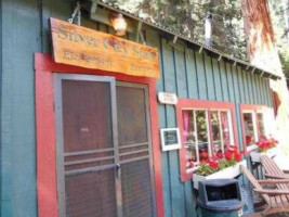 Silver City Store Cabins outside