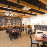 Rustic Cafe Dentro
