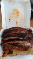 Dale's Smokehouse food