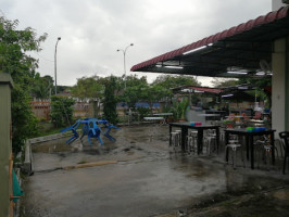 Ikan Bakar Bukit Indah Zhù Jiā Shāo Yú inside