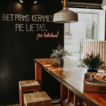 Kro Kebabnica inside