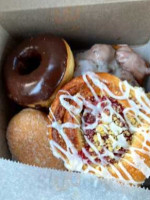 Pearson's Bordertown Bakery food