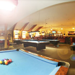 Cafe Alibi Billard Dentro