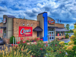 Raising Cane's Chicken Fingers outside