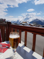 La Rosière, Montvalezan La Taverne Du Mckinley outside