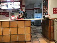 Telepizza Paseo Del Salon inside