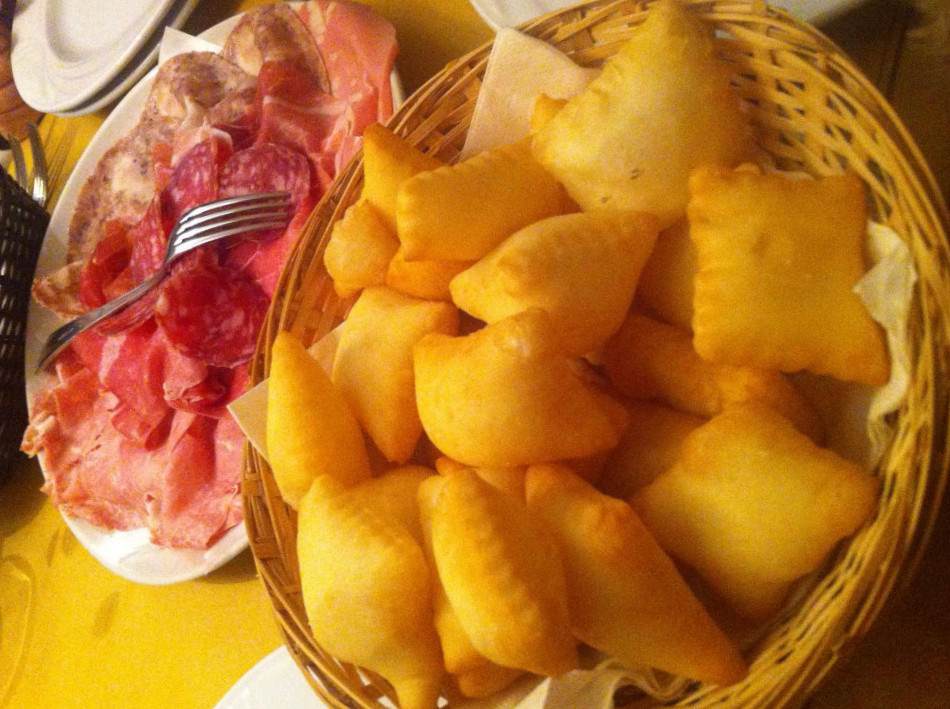 Polpette E Crescentine Comida
