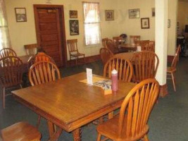 Kettle Falls Dining inside