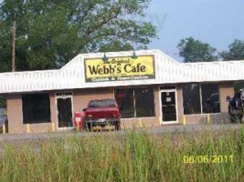 Webb's Cafe outside