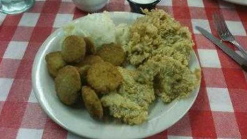 Roper's Country Store And Cafe food