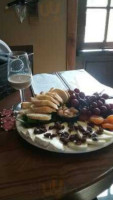 Chankaska Creek Ranch And Winery food