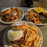 Cody's Husker Hub Cibo