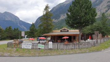 Saint Paul Saloon outside