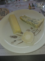 Auberge Des Tours food