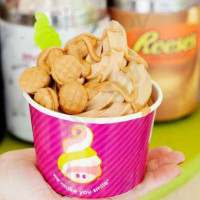 Menchie's food