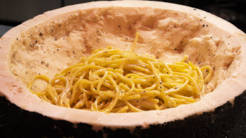 Sapori Dal Mondo food