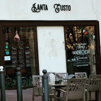 Santa Gusto inside