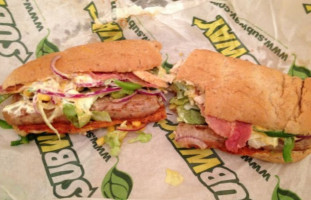 Subway Boulogne-Sur-Mer food