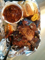 Rollin Smoke Barbeque food