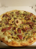 Qg Pizza Guerande food