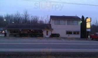 Brimfield Family Steakhouse inside