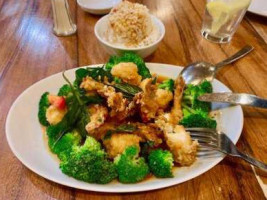 Neisha Thai Cuisine food