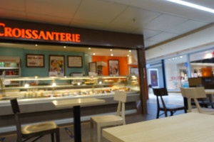 La Croissanterie food