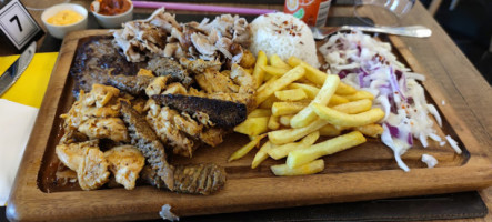 Marmarays (nefis Kebab) food