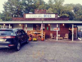 Mayberry Diner outside