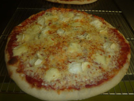 Pizzas Suzon food