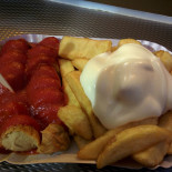 Witty's Bio Currywurst Wittenbergplatz Cibo