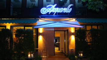 Acquarello outside