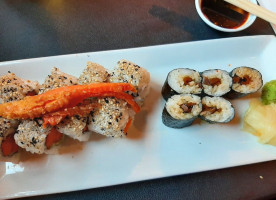 Isshin Sushi food