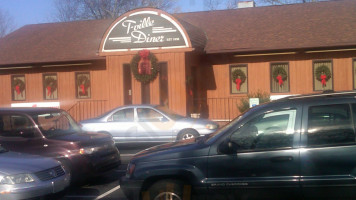 T-ville Diner outside