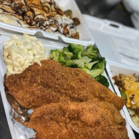 Cmb Soul Food food