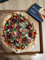 Bella Pizza food