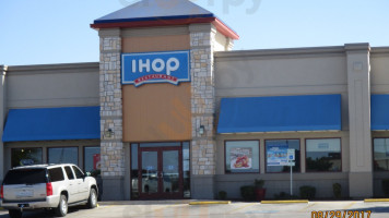 Ihop outside