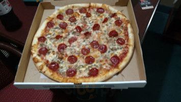 Iii Brothers Pizza food