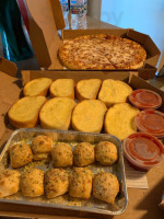 Pizza Hut food