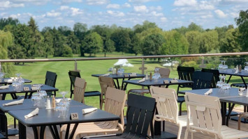 Le Panoramic Domaine De Crecy food