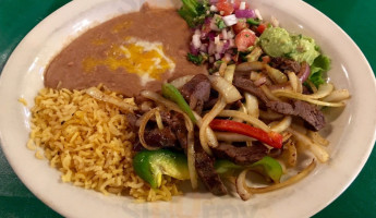 Sabor A La Mexicana food