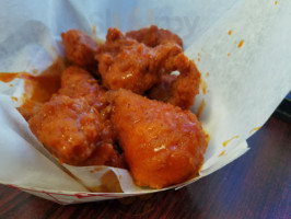 Touchdown Wings food