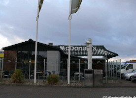 Mcdonald's outside